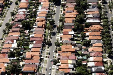 Expected house price growth in 2017 could spell trouble for Sydney