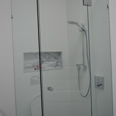 Medindie - Shower Doors