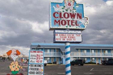 Creepy Clown Motel located next to a Nevada cemetery is the stuff of nightmares