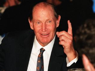 Aust media executive Kerry Packer at Liberal Party fundraising luncheon at Sheraton on the Park Hotel in Sydney 23 Sep 1998. p/