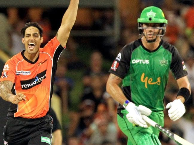 Mitchell Johnson of the Scorchers appeals against Kevin Pietersen of the Stars during the Big Bash League (BBL) T20 match between the Perth Scorchers and the Melbourne Stars at the WACA, Perth on Saturday, Jan. 14, 2017. AAP Image/Richard Wainwright NO ARCHIVING, EDITORIAL USE ONLY, IMAGES TO BE USED FOR NEWS REPORTING PURPOSES ONLY, NO COMMERCIAL USE WHATSOEVER, NO USE IN BOOKS WITHOUT PRIOR WRITTEN CONSENT FROM AAP