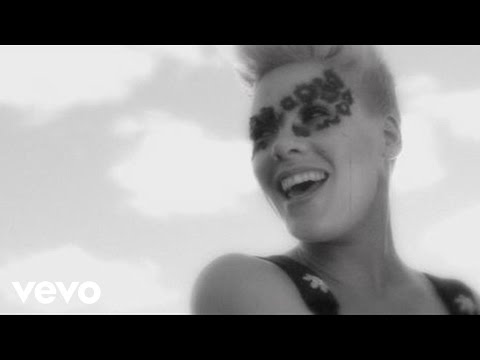 P!nk - Blow Me (One Last Kiss)