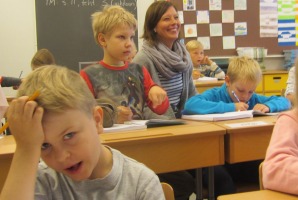 Finnish primaty school students have 15 minutes of play per hour at school.