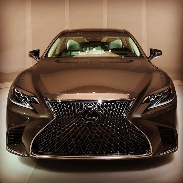 Hey there big nose. #lexus #LS #detroit #motorshow #cars #luxury