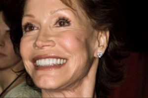 Actress Mary Tyler Moore has died at the age of 80.