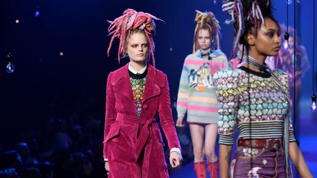 Models Hanne Gaby Odiele (L) and Jourdan Dunn walk the runway at the Marc Jacobs fashion show during New York Fashion ...