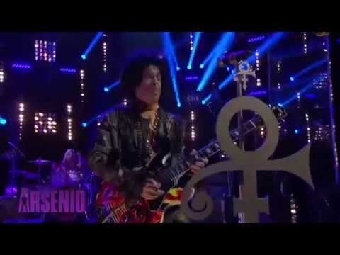 Prince & 3RDEYEGIRL Perform 'She's Always In My Hair'