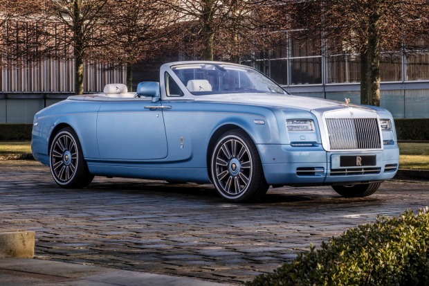 <b>The Rolls-Royce 'Blue Magpie' Phantom Drophead Coupé.</b><br>