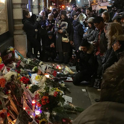 _Photos: A Huge Crowd Has Gathered Outside David Bowie's NYC Apartment