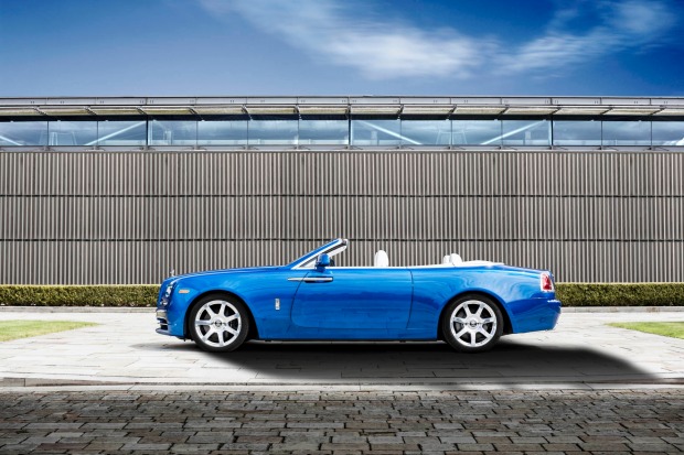 <b>The Michael 'Fux Blue' Rolls-Royce Pebble Beach Dawn.</b><br>