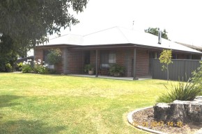Picture of 205 Hovell Street, Cootamundra