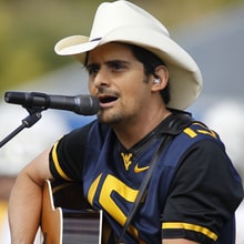 See Brad Paisley Talk West Virginia Pride on Chad Smith PBS Series