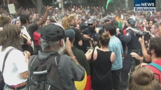 Violence erupts at Sydney Invasion Day march