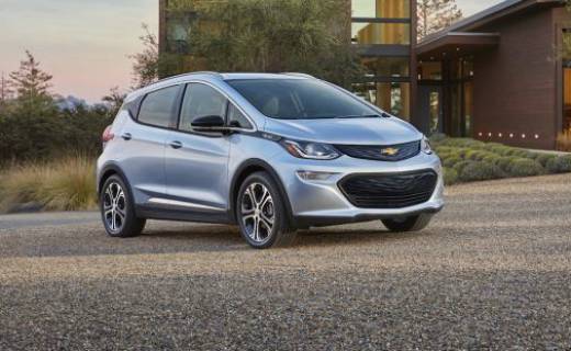 Chevrolet Bolt Betters Tesla Model 3 Estimates With 383Km Range