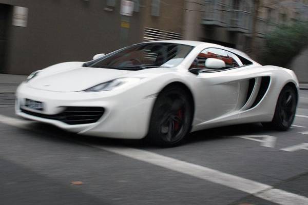 2012 McLaren MP4-12C Review