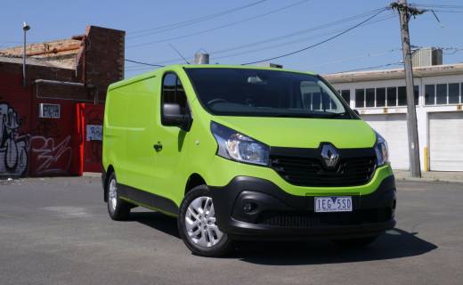 Renault Trafic REVIEW | 2015 Trafic LWB - Working Smarter, Not Harder