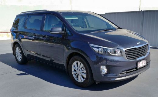 2016 Kia Carnival Si Diesel Review - The Comfiest Of Crowd Carriers