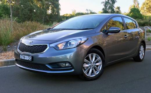 2016 Kia Cerato Si REVIEW | 'Comme Ci, Comme Ca'... Pluses And Minuses