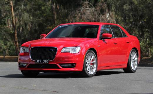 2016 Chrysler 300 SRT Review - Big, Ballsy, Loud And Brash