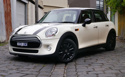 2015 MINI Cooper 5-Door Review: Seriously Sensible Fun