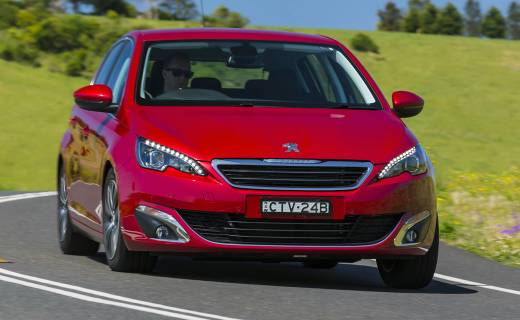 Peugeot 308 And Citroen C4 Picasso Recalled For Door Locks