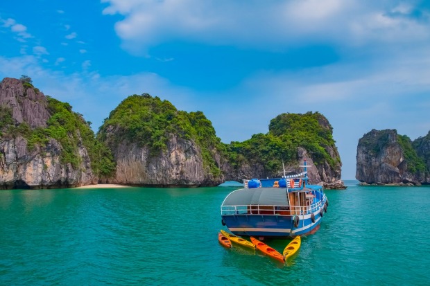 Halong Bay, Vietnam, Southeast Asia.