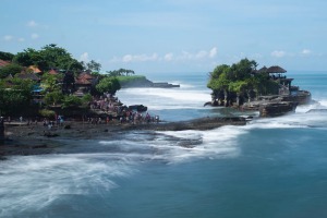 The planned hotel will overlook Tanah Lot temple.