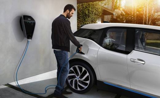 BMW Unveils Next-Generation Smart Charging Network