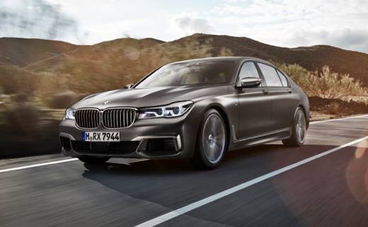 BMW To Offer V12-Powered 7-Series In 2017