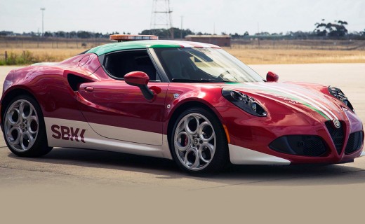 Alfa Romeo 4C Review Lite: The Hangar Test