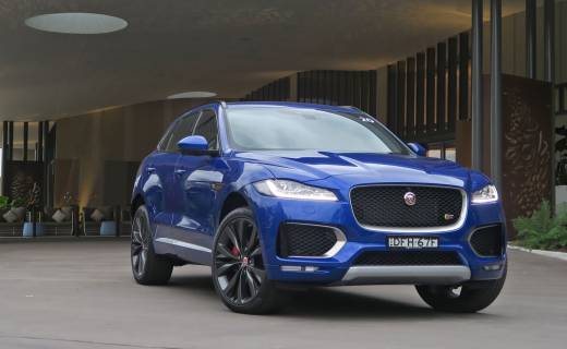 2016 Jaguar F-Pace REVIEW - You're Looking At The F-Type of SUVs