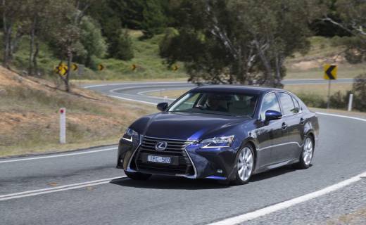 Lexus GS Review | 2016 GS200t - Lexus Gives Its Large Sedan A Turbo Lift