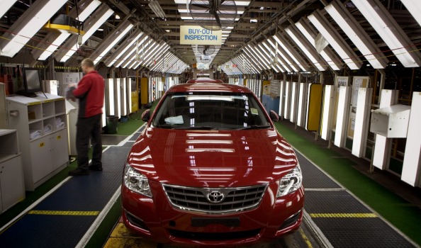 Toyota Australia will shut its car-making plant in outer Melbourne on October 3, with 2600 jobs to go in the shut-down.