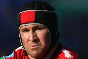 TOULON, FRANCE - APRIL 06: Matt Giteau of Toulon catches the ball during the Heineken Cup quarter final match between ...