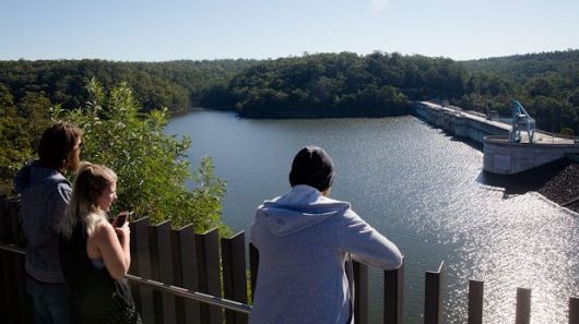 'The hairiest question': Sydney's dams may spill if rains lift water levels beyond capacity