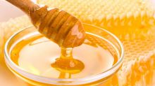 Manuka honey is one of those natural ingredients with a reputation as being something of a superfood - for both your ...