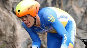 Andriy Grivko punched race leader.