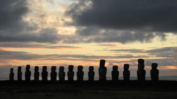 Haunting: Easter Island.