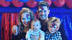 Michael Bublé donne des nouvelles de son fils atteint d’un cancer