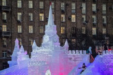 MOSCOW, RUSSIA - JANUARY 7, 2017: An ice sculpture in Moscows Victory Park. Sergei Savostyanov/TASS (Photo by Sergei ...