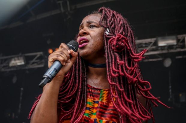 Nao performs at  Laneway Festival.