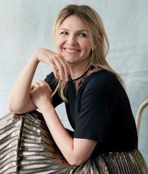 EMBARGOED FOR SUNDAY LIFE, FEB 5/17 ISSUE. Justine Clarke photographed for Sunday Life by Hugh Stewart. 1 TIME USE, NO ...