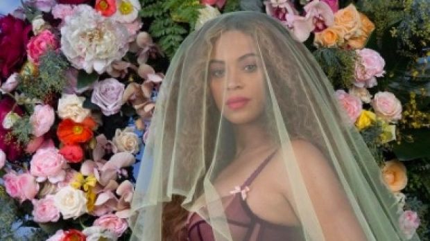 Beyonce shows off her baby bump in an Instagram post announcing her pregnancy.