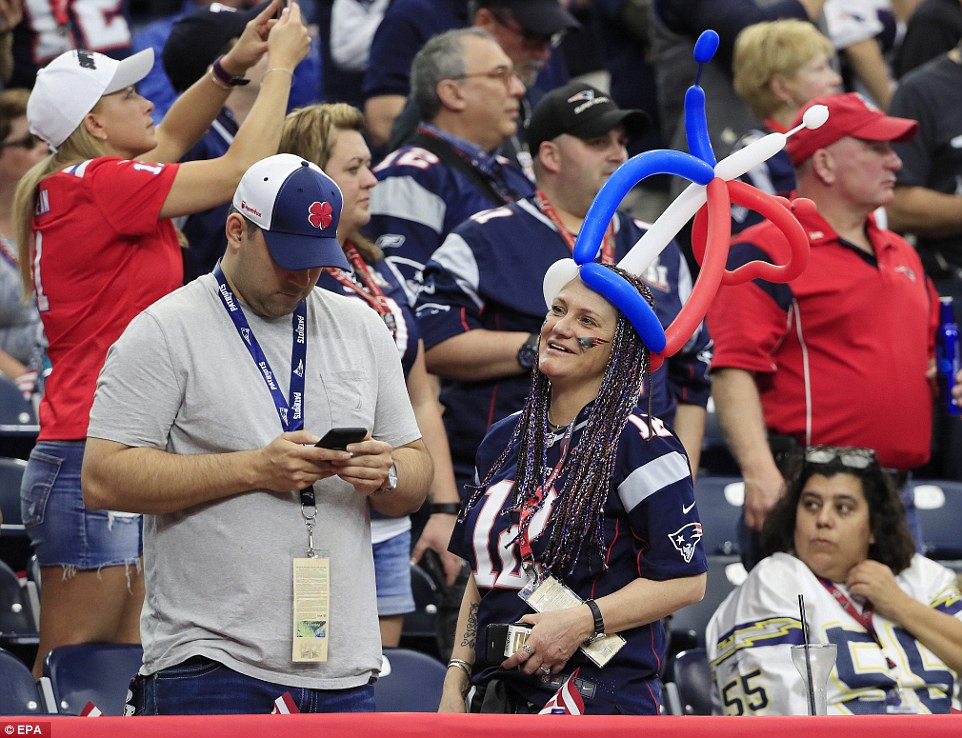 Preparations: New England Patriots fans in the stands before the start of Super Bowl LI at NRG Stadium in Houston