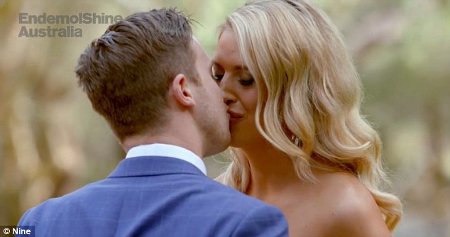 Passionate? 'So the kiss was like nothing really,' Michelle said of her first kiss with Jesse - 'Right now I'm a little bit worried. The sexual chemistry is not there. I don't know what to do'