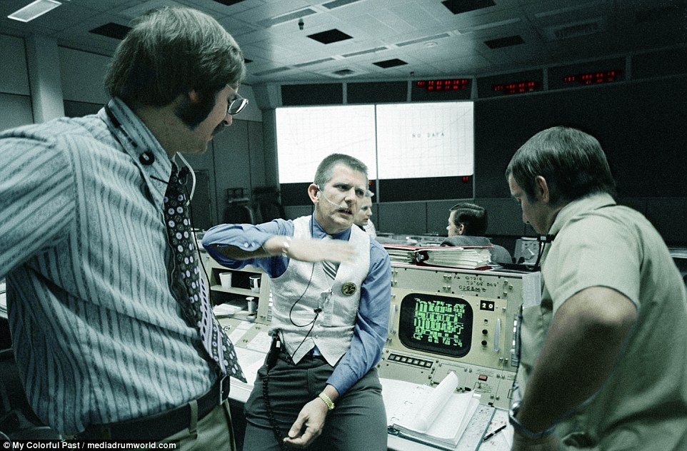 Discussions at Mission Control between Neil Hutchinson, Eugene Kranz and Gerald Griffin in 1972 are brought to life in this colourisation. Kranz served as flight director for Apollo 17 (December 7-19, 1972), the final mission in the lunar landing series