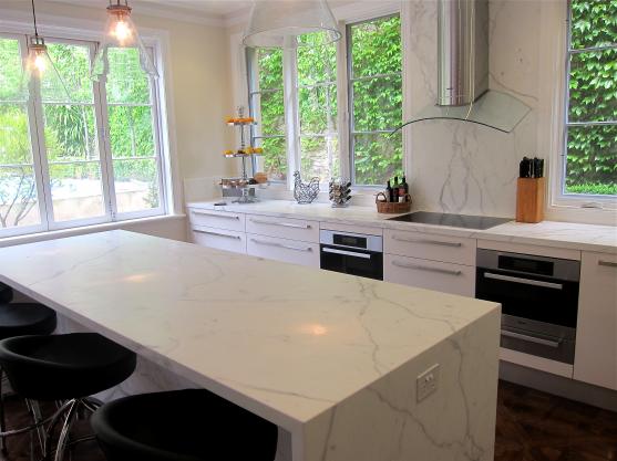 Kitchen Benchtop Ideas by AKL Designer Kitchens Pty Ltd