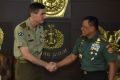 Australian Army Chief Angus Campbell apologises to Indonesian Military Commander General Gatot Nurmantyo in Jakarta.