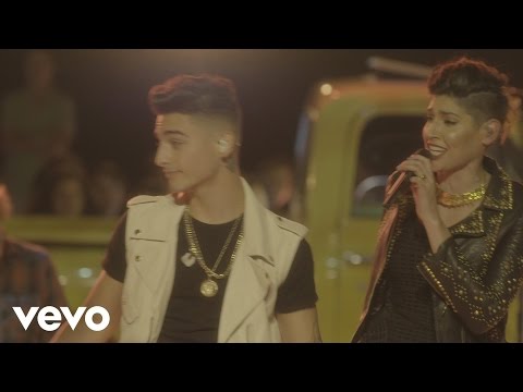 HA-ASH - Quédate Lejos HA-ASH Primera Fila - Hecho Realidad [En Vivo] ft. Maluma