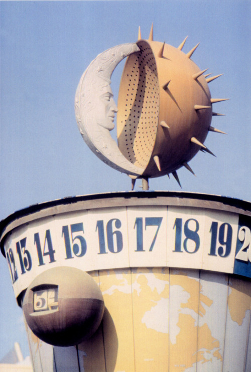 gameraboy:
“Disneyland’s Clock of the World, 1955 to 1966
”